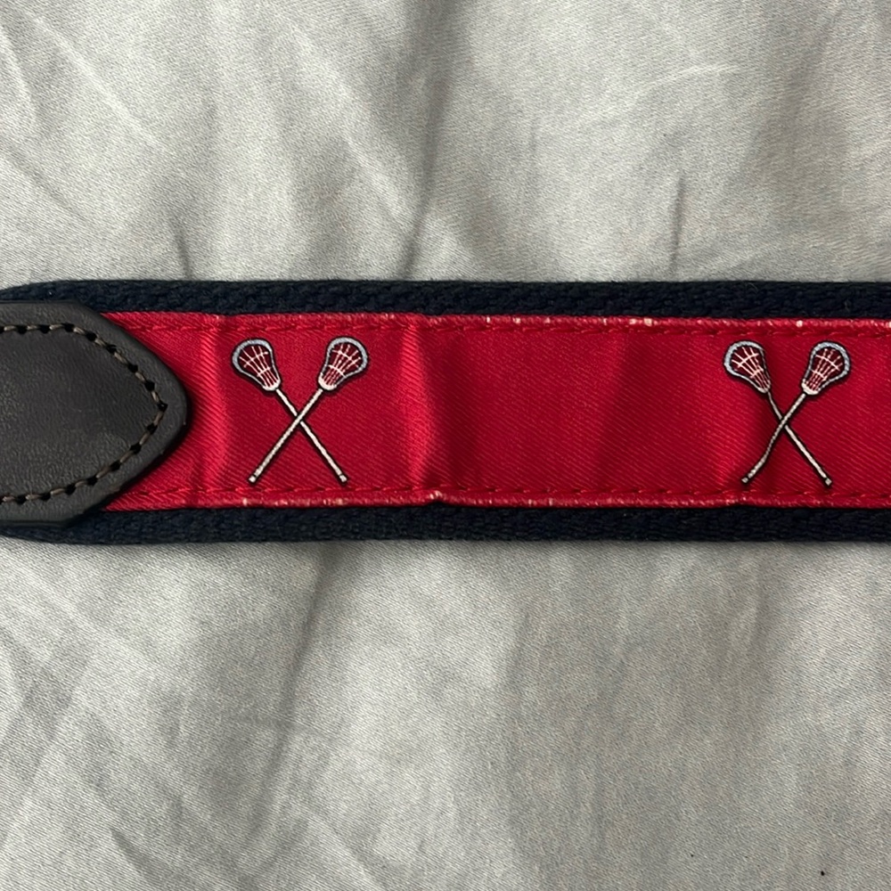 Vineyard Vine’s Men’s lacrosse belt - 34W